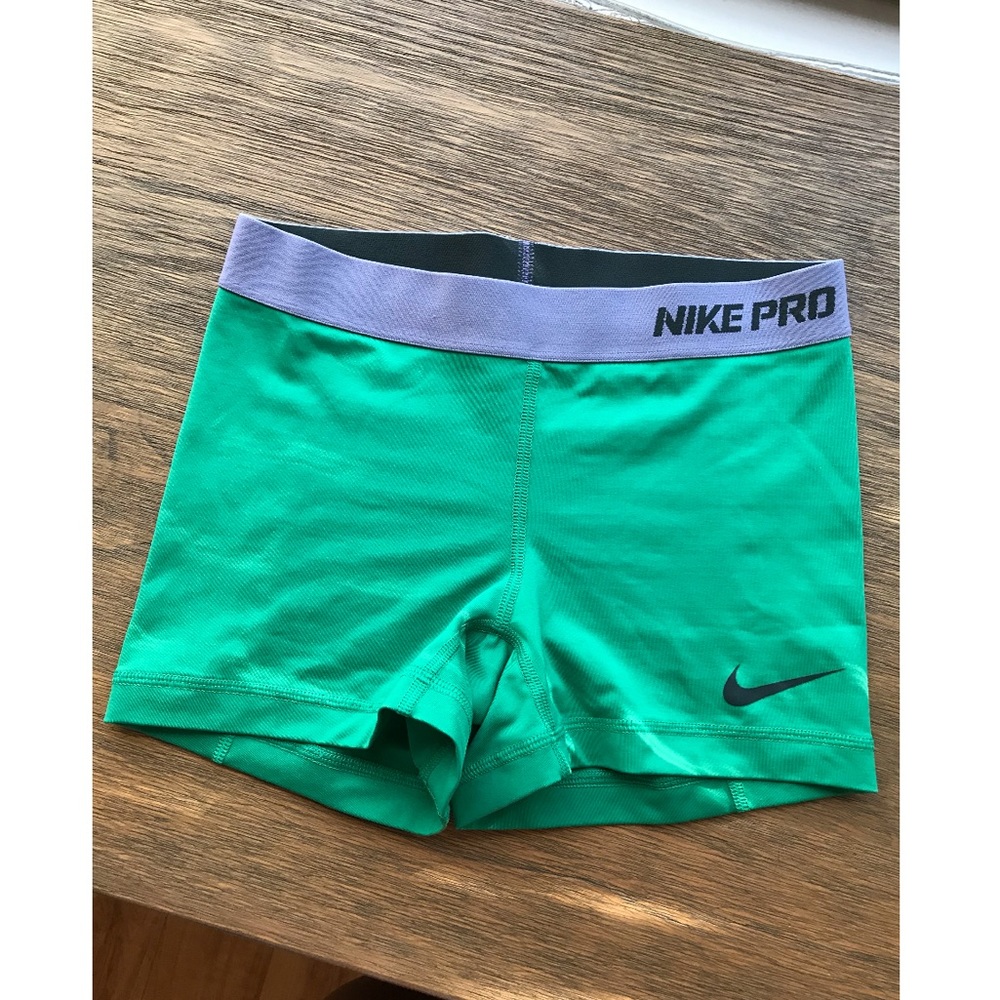 💜Nike Pro Shorts 💚